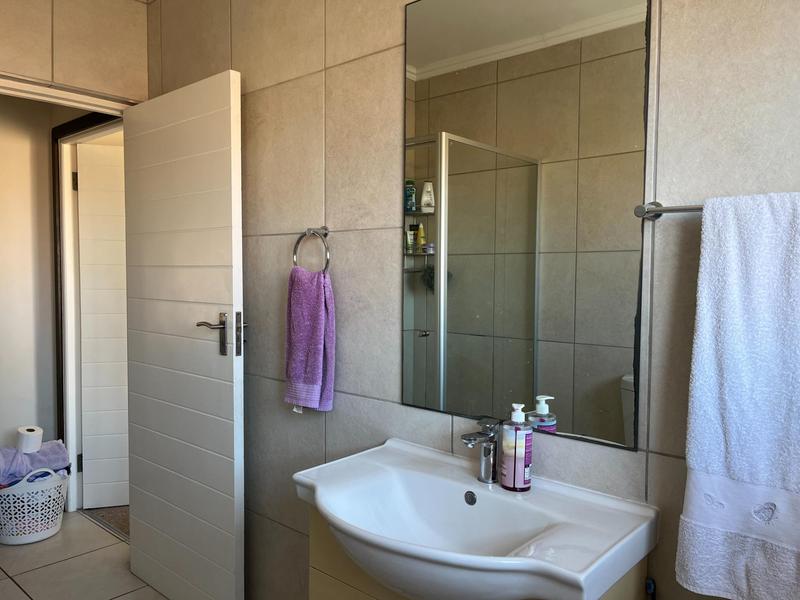 3 Bedroom Property for Sale in Dormehls Drift Western Cape